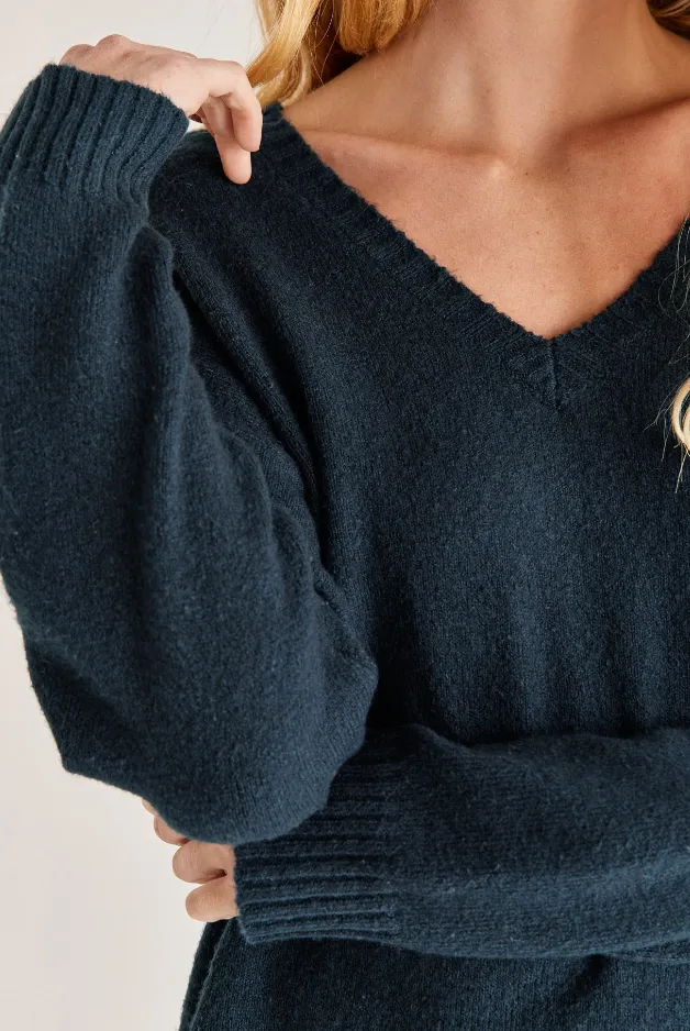 AUTUMN V-NECK SWEATER by Z Supply