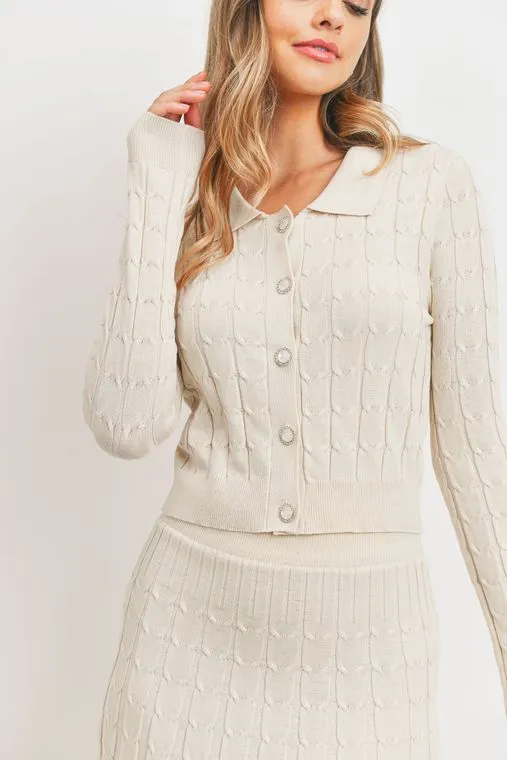 Beige Cable Knit Pearl Button Set