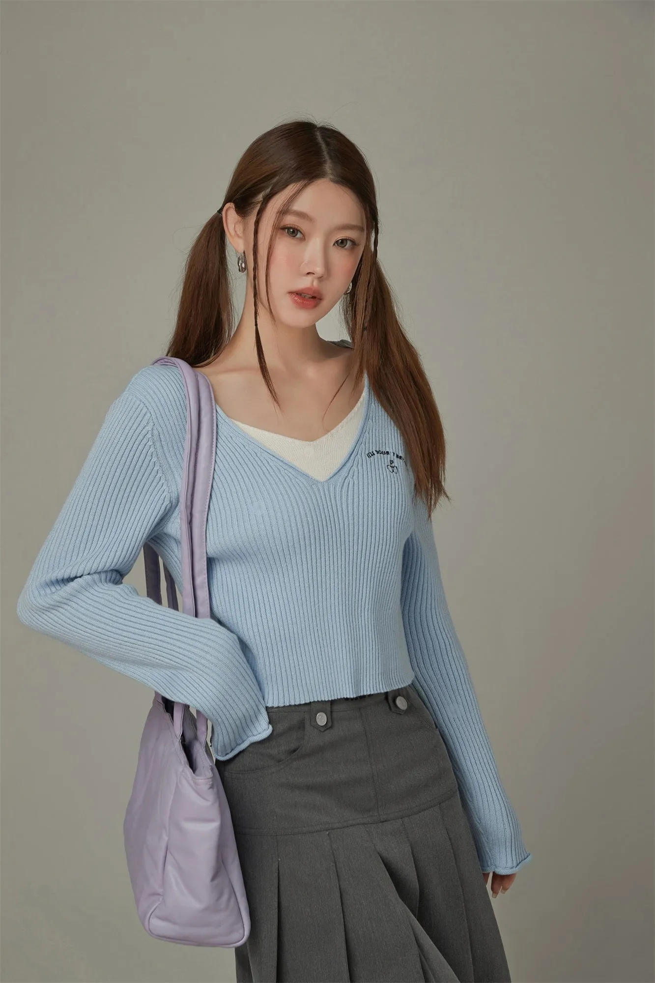 Color V-Neck Layered Knit Sweater