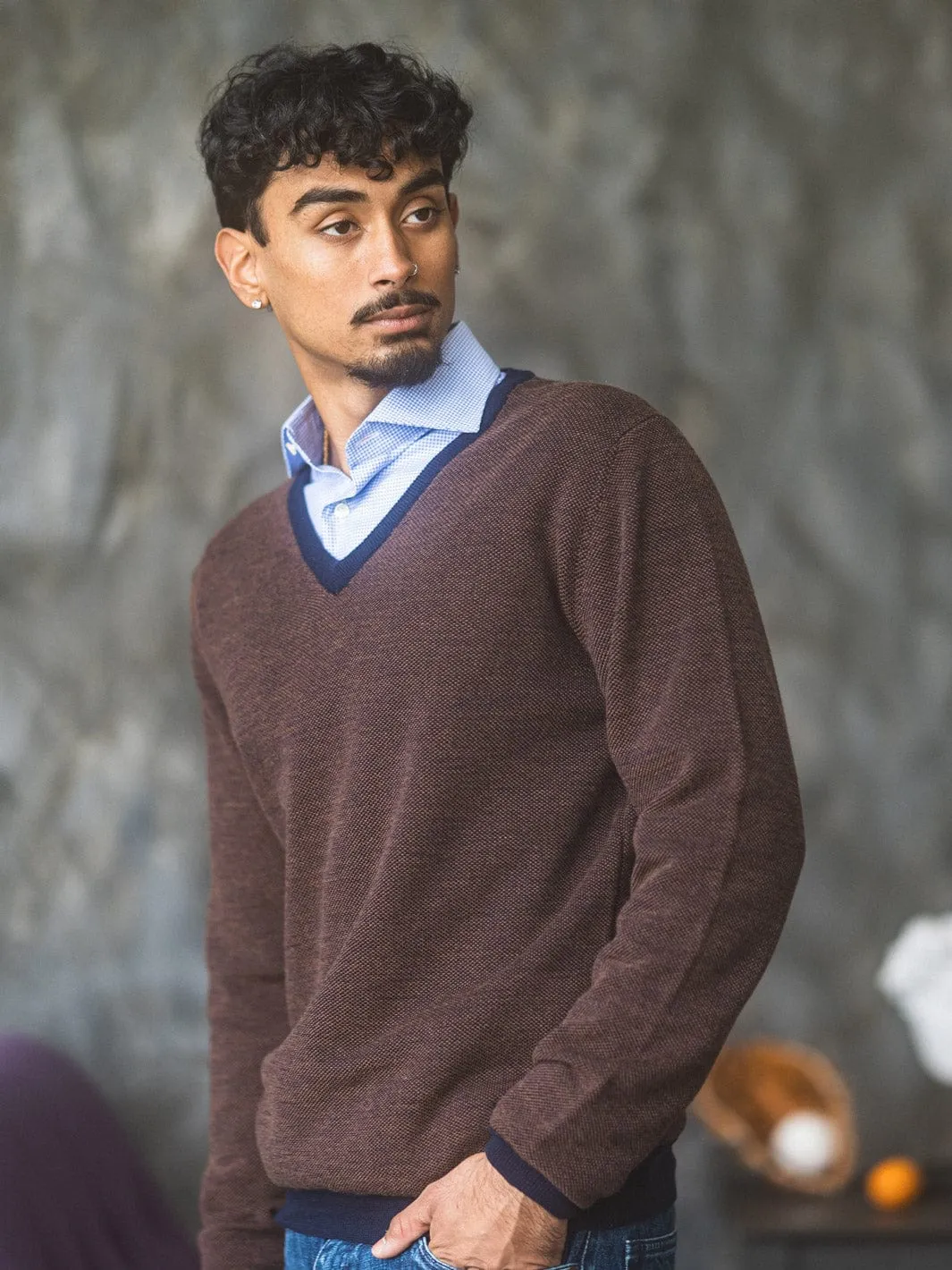 V-Neck Sweater - Tobacco/Navy